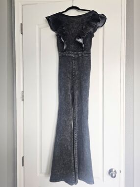 Acid Wash Denim Jumpsuit Flare Leg Wide Leg Ruffle Sleeve XS VICI